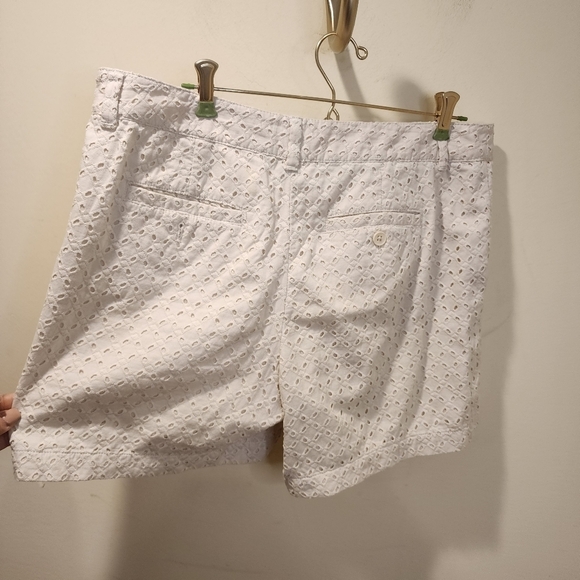 Loft women's cream casual Eyelet cotton shorts size 8 - Picture 2 of 10